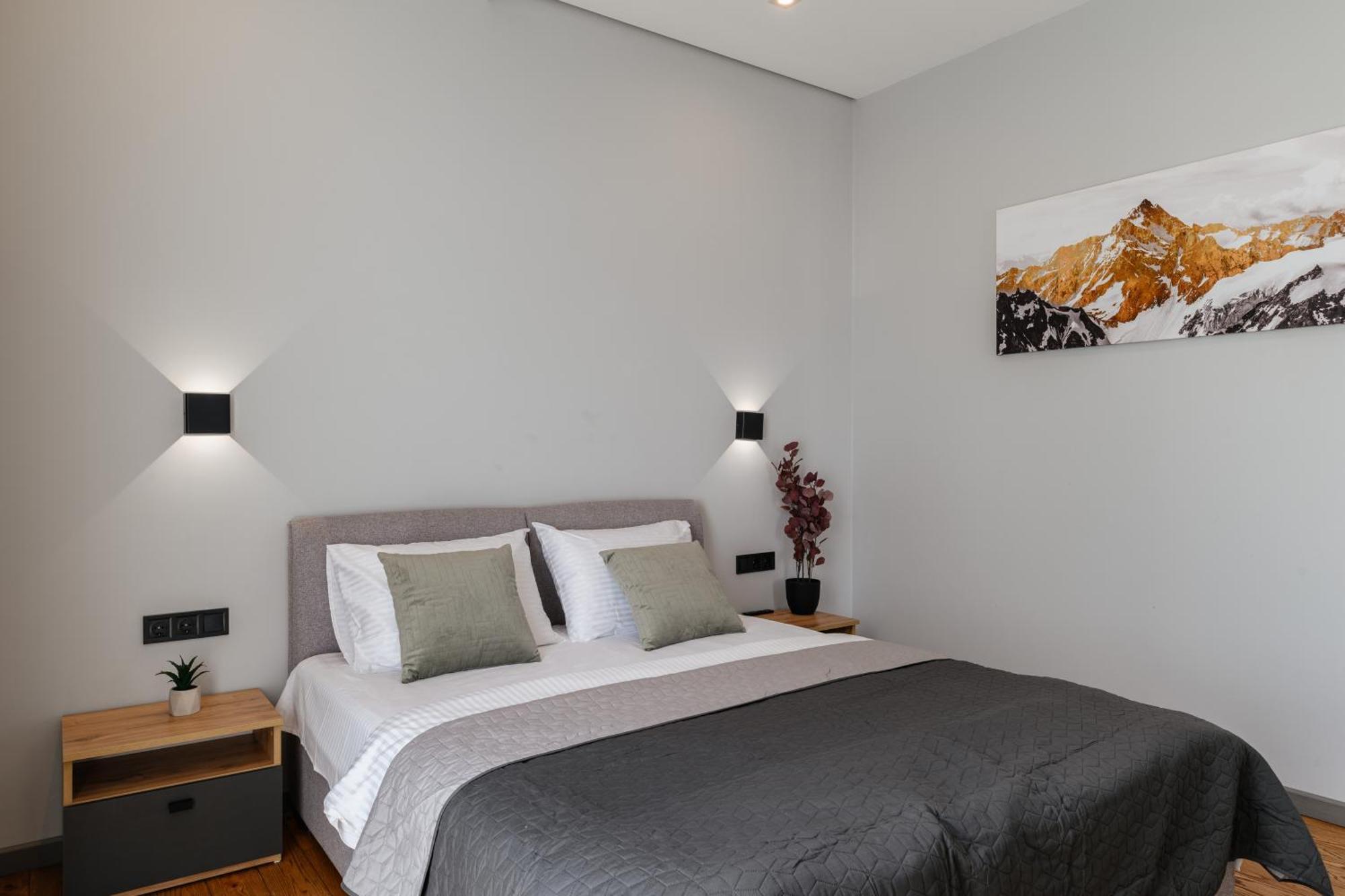 Luxury Apartments Smart House Ужгород Екстер'єр фото