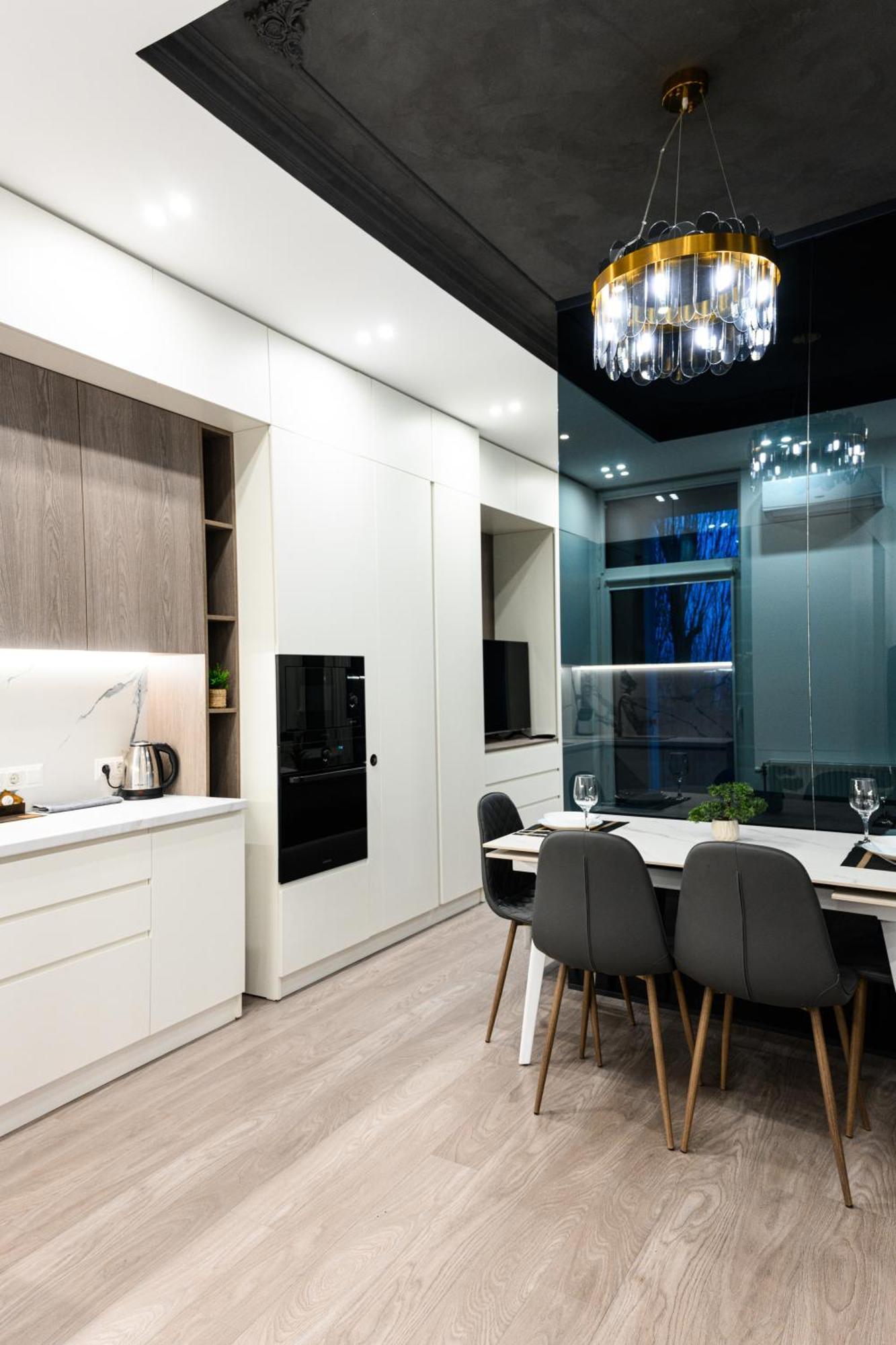 Luxury Apartments Smart House Ужгород Екстер'єр фото